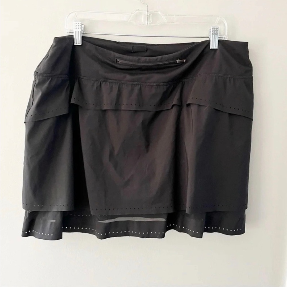 Athleta Black Laser Cut Run Skort Tennis Golf Pickleball Athletic XL - Picture 4 of 7